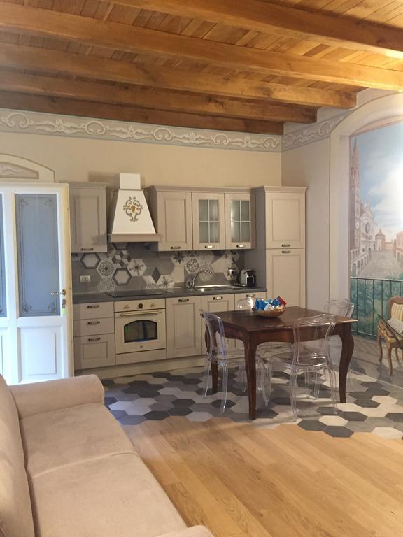 Palazzo Carasi Apartments Cremona Ngoại thất bức ảnh