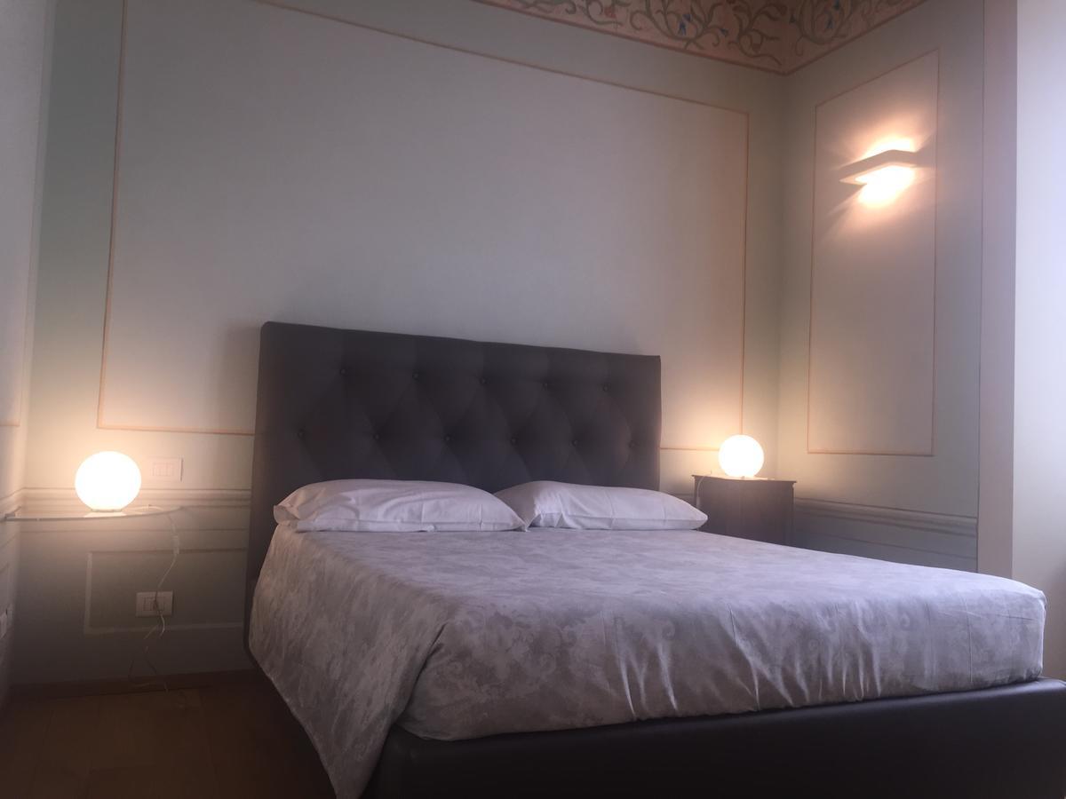 Palazzo Carasi Apartments Cremona Ngoại thất bức ảnh